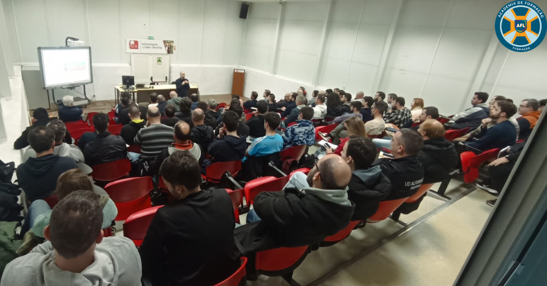 Da concepção à operacionalização de um microciclo de treino de futsal